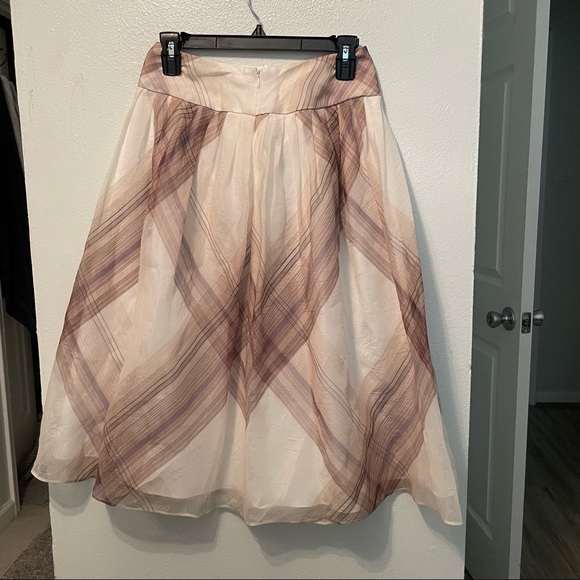 Talbots 100% Pure Silk Plaid MIDI skirt size 2 - Picture 2 of 4